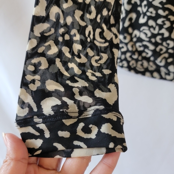 NEW Cabi Black White Skin Print Sweatheart Top M Y2K Whimsygoth Fairy Long Sleev - Picture 6 of 11